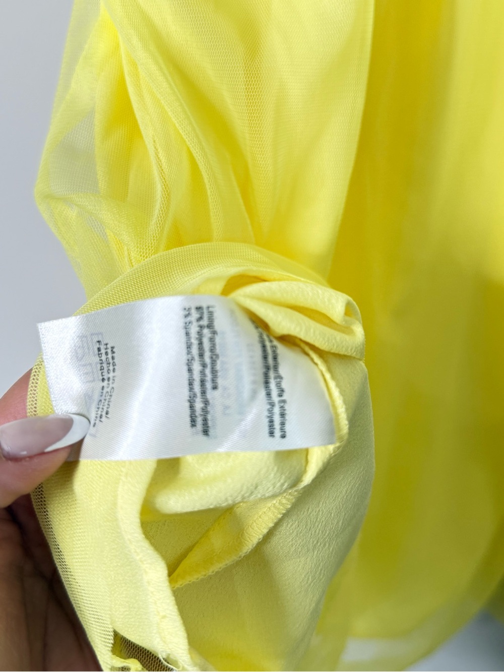Modcloth Bright yellow smocked sundress with adjustable shoulder ties NWT L - Picture 4 of 7